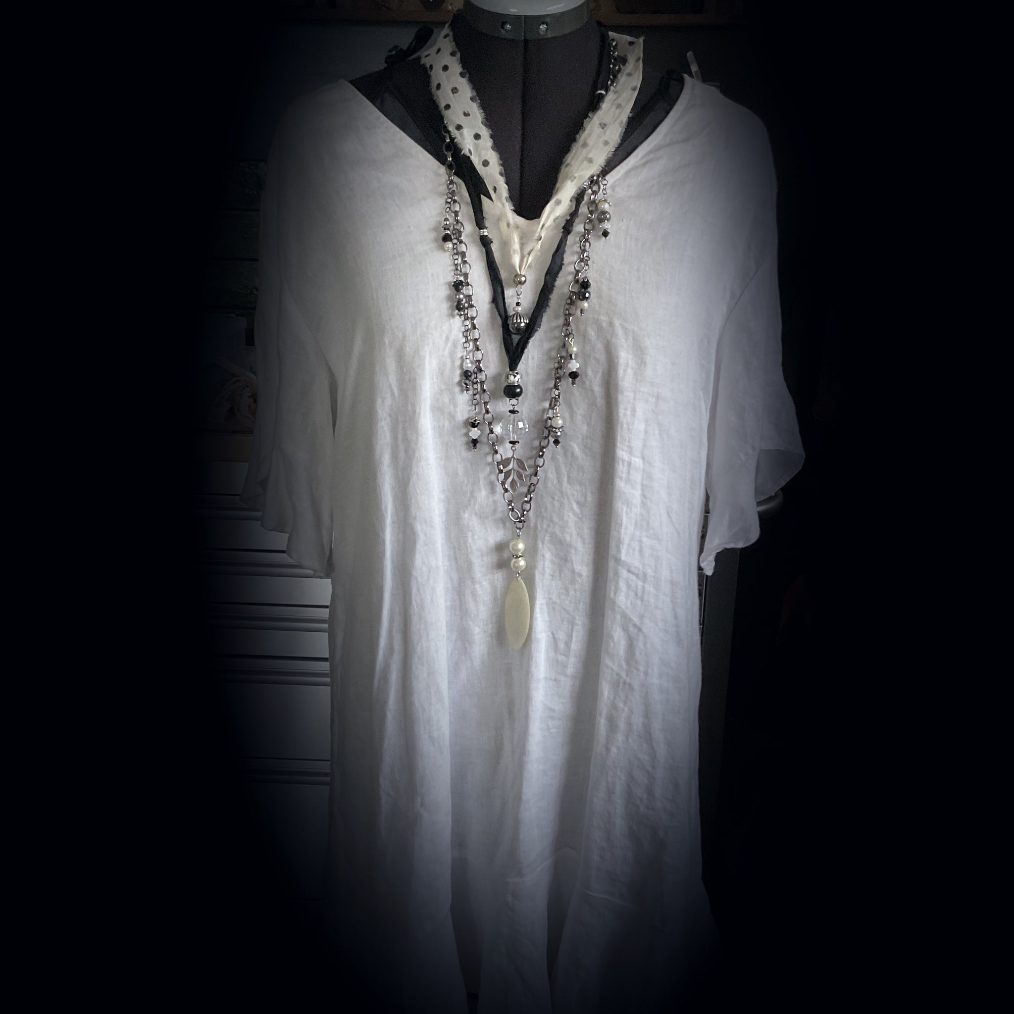 The Vintage Collection Neck Mess Necklace